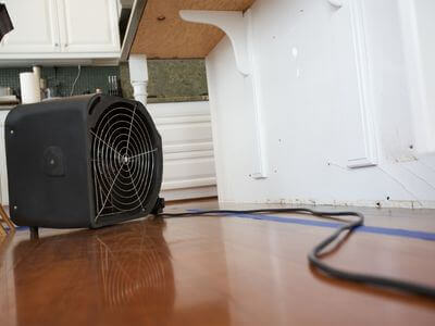 Professional emergency water extraction services services in Richardson - water damage restoration service